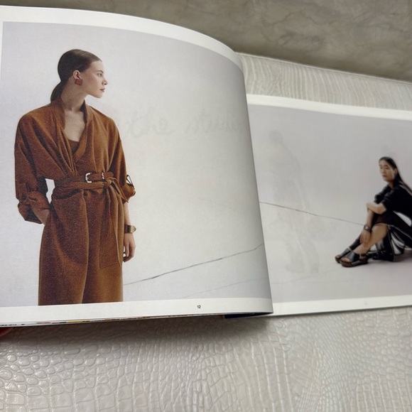 HERMES N°86 MAGAZINE spring-summer 2025. The World of Hermes. New. - Picture 6 of 7